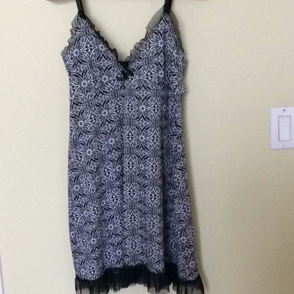 Stretchy nightgown